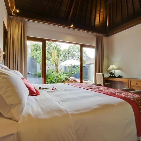 Koenokoeni Villa Seminyak  Room photo