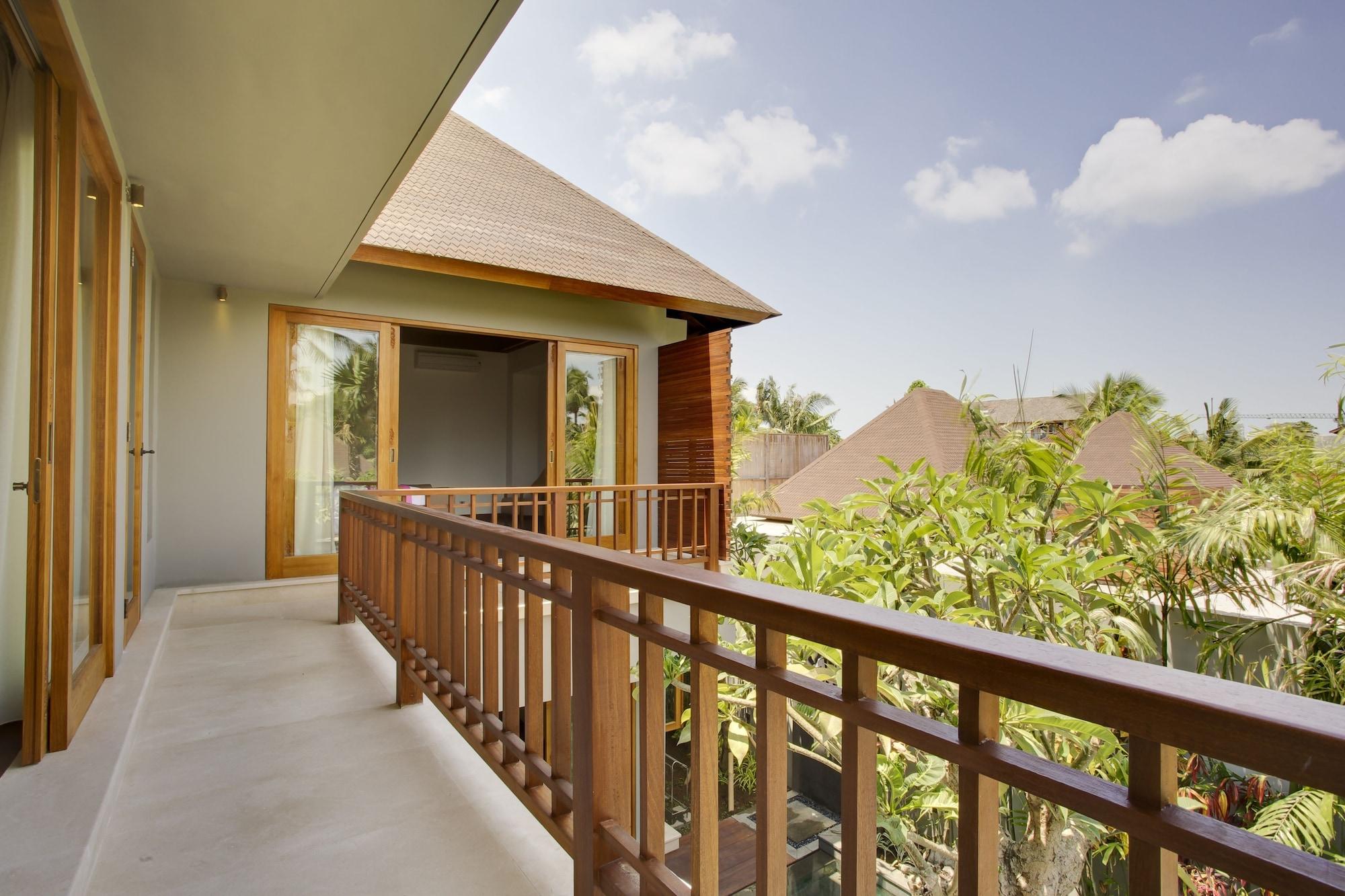 Koenokoeni Villa Seminyak  Exterior photo