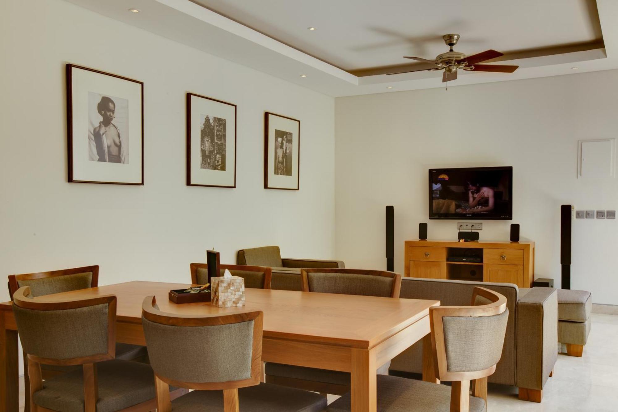 Koenokoeni Villa Seminyak  Room photo